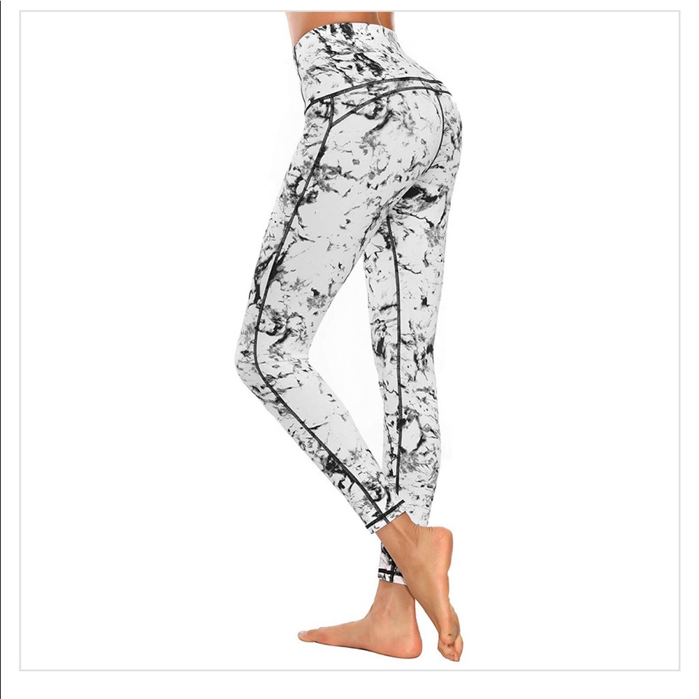 Marble Print High Rise Pocket Compression Ankle Leggings Medium